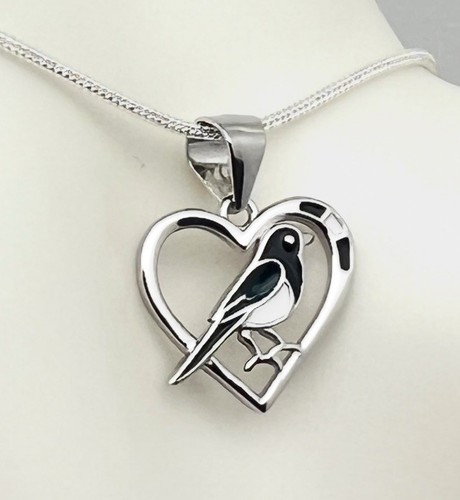 Magpie newcastle heart pendant - heart,