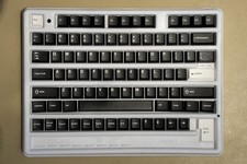 GMK White On Black Keycaps