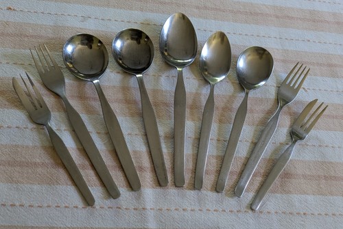 Viners profile spoons - 9,
