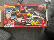 VINTAGE 1985 MATCHBOX GEARSHIFT GARAGE
