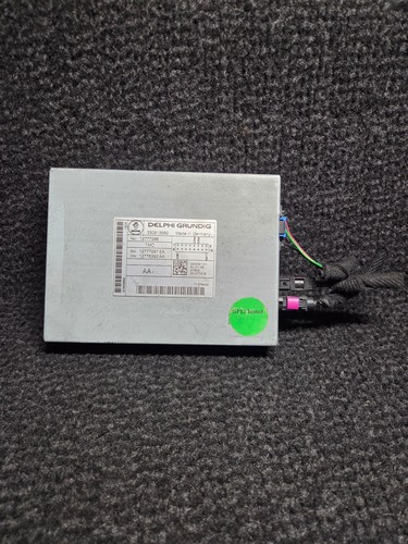Saab radio receiver - 9-3, 93
