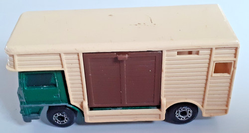 Vintage bedford horse box - bedford,