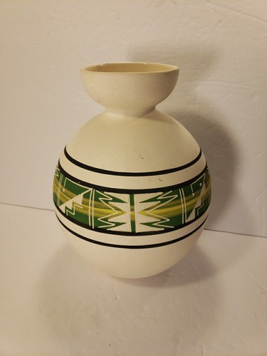 Ute mountain pottery - mountain,