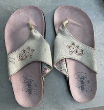 Fat Face Leather Floral Flip