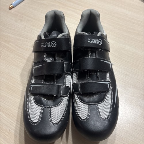 Outdoor master black white - outdoor,