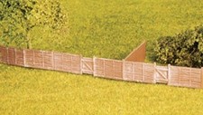Wills SS44 Larch Lap Fencing