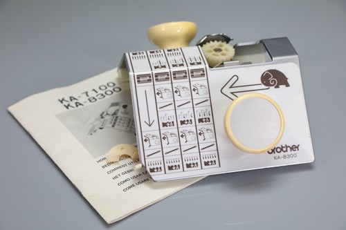 Boxed brother 8300 knitting - boxed,