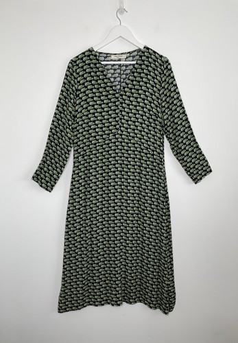 Nice things green navy quirky - things,