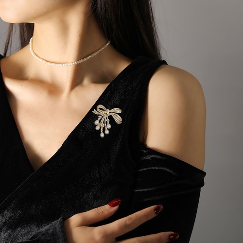 Full diamonds women lapel - women,