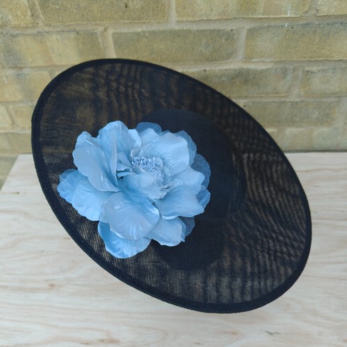 Black blue grey flower - grey,