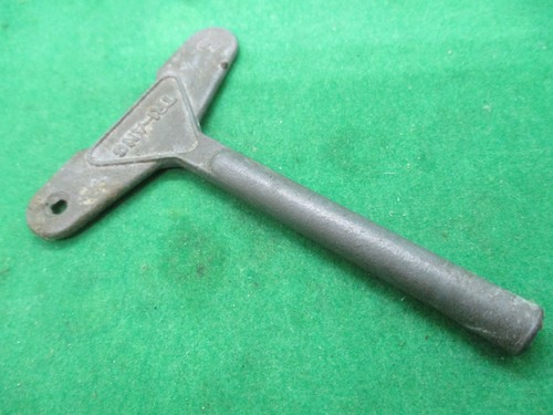 Vintage triang clockwork long - clockwork,