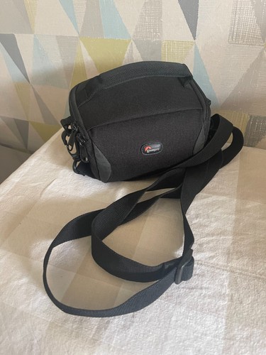 Lowepro camera bag - format, 100