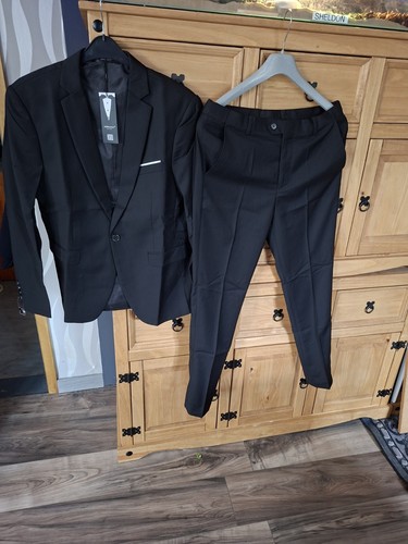 Bnwt mens piece black - bnwt,