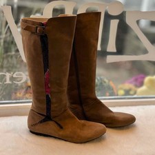 Terra Plana Size 8.5 Tan