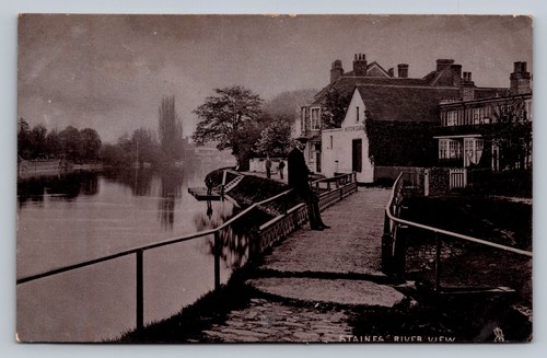 Postcard surrey staines - -,