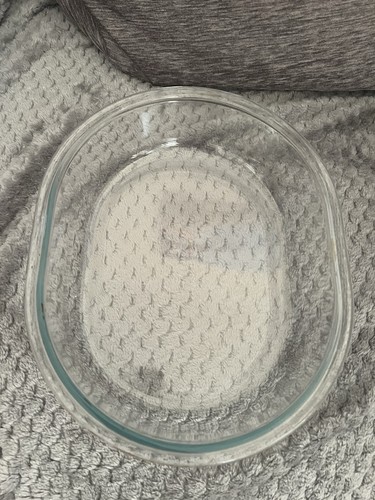 Side server dish for hostess - side,