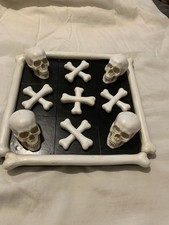 Skull And Crossbones Noughts