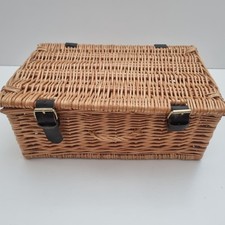 Small Wicker Gift Basket With Handle & Straps 30cm x 20cm x 10cm