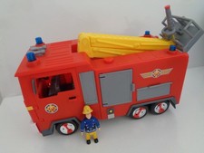 Fireman Sam Fire Engine Spray And Play Jupite Lights & Sound / 2 in 1