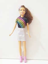 Barbie Doll Skipper  Barbies Sister fashion Doll Mattel 2010