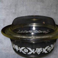 Vintage Phoenix Pyrex White Floral and Clear Glass13.5cm Diameter Bowl w Lid