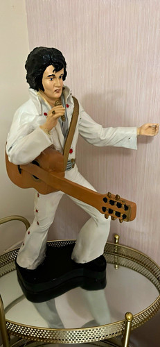 Elvis presley figurine - presley,