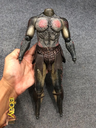 Hot toys mms130 predators - toys,
