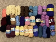 Vintage Crepe Wool Yarn Bundle 930 g.