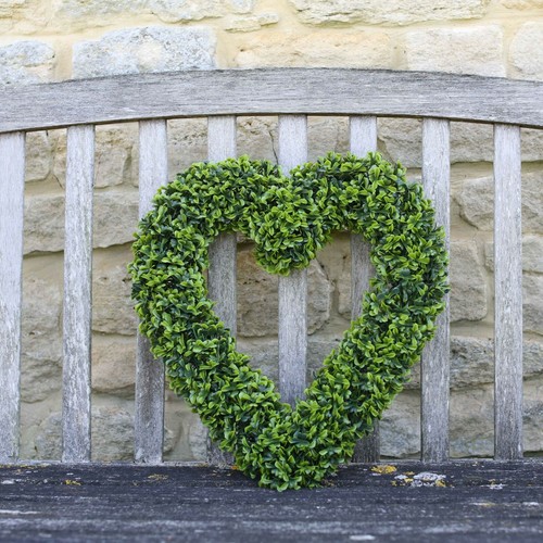 Topiary faux boxwood heart - faux,