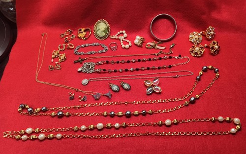 Vintage avon jewelry lot - jewelry,