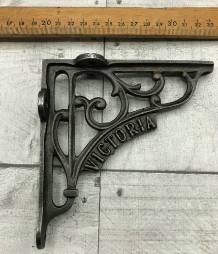 Pair shelf brackets cast - pair,