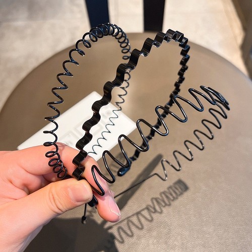 Black metal sports hairband - black,