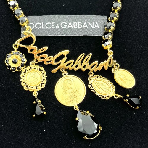 Auth dolce gabbana script - &,