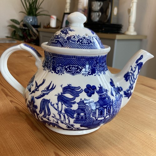 Vintage blue white willow - &,