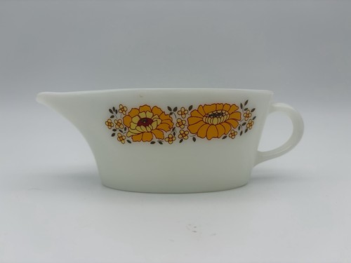 Vintage jaj pyrex gravy sauce - vintage,