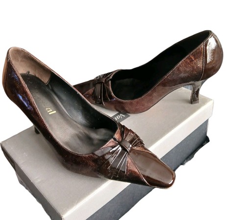 Van dal shoes size 5 - van,