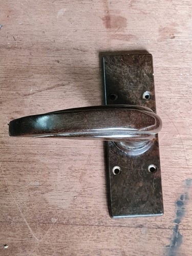 One single old bakelite lever - one,