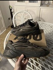 Adidas Yeezy Boost 700 V2