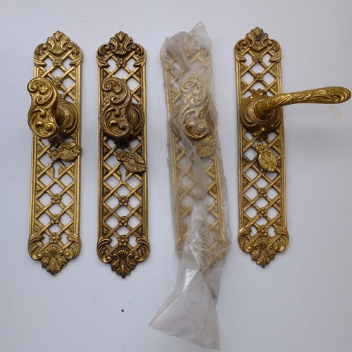 Ornate french style lattice - ornate,