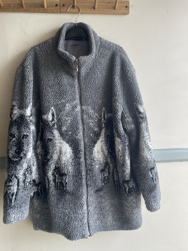 Vintage wolf print - wolf, fleece