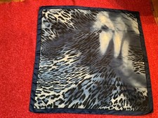 Large Scarf Beautiful 89cm