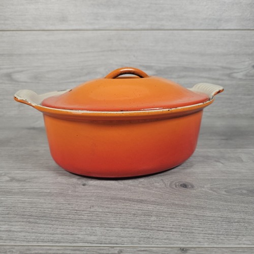 Vintage creuset cast - le, 22