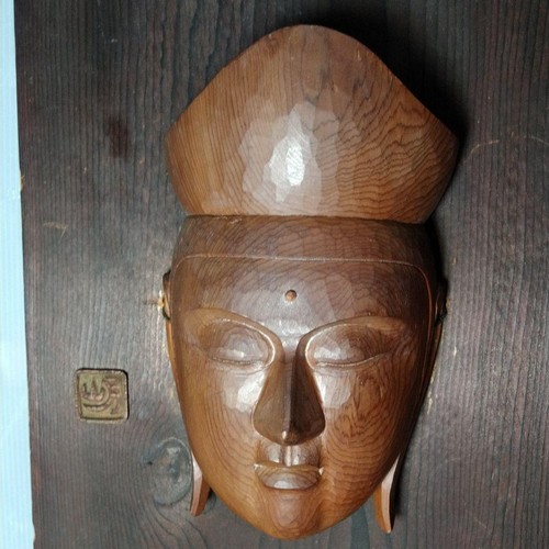 Wooden miroku bodhisattva - miroku, wall