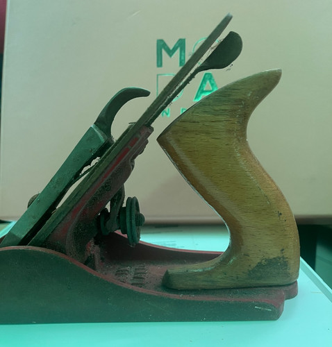 Vintage acorn smoothing plane - acorn,