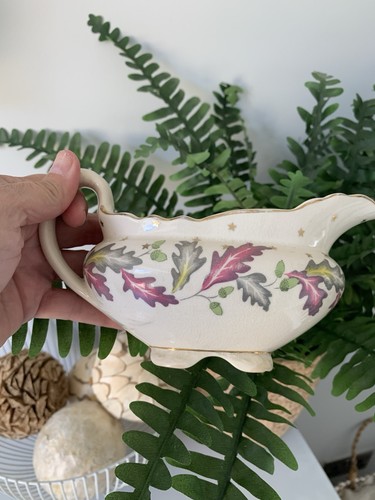 Dainty vintage royal - dainty,