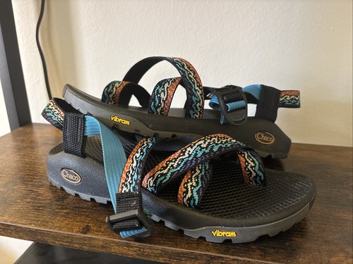 Women size 5 chacos - 9.5,
