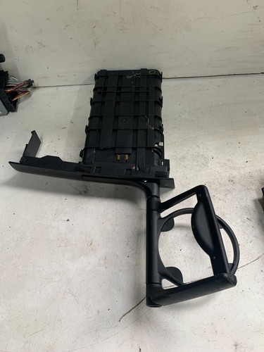 2008 saab front cup - 9-3, holder