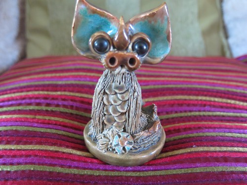 Yare pottery dragon with gold - yare,
