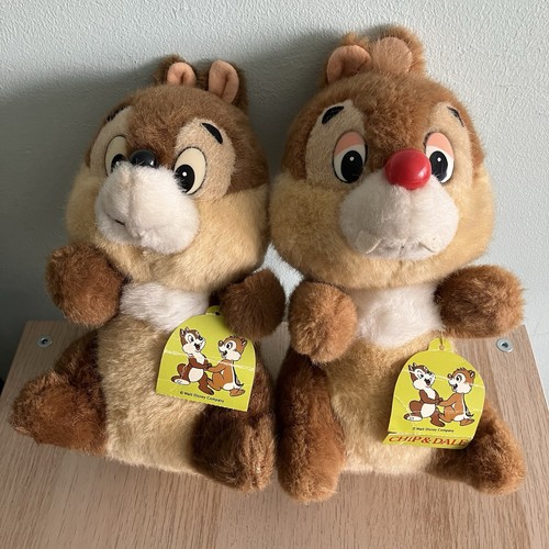 Vintage tokyo disneyland chip - tokyo,
