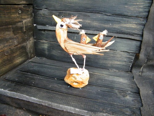 Seabird family sculpture - seabird, [sculpture]